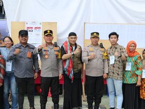 Momen Kapolresta Balikpapan Pantau Sidang Pleno PPK Pasca Pilkada 2024