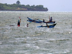 Waspada Hujan Petir-Gelombang Tinggi di Perairan Selatan Bali hingga 5 April