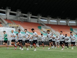 Pelatih PSS Mazola Tak Gentar Hadapi Rekor Mentereng Persib