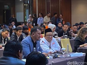 Video: Kubu RIDO Bakal Gugat Hasil Pilgub Jakarta ke MK Video: Kubu RIDO Bakal Gugat Hasil Pilgub Jakarta ke MK