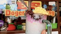 Slurrp! Manis Segar 20 Es Doger di Sini