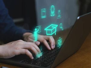 Hilirisasi Digital: Tantangan dan Solusi di Indonesia Hilirisasi Digital: Tantangan dan Solusi di Indonesia