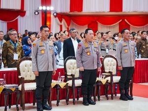 Kapolri Hadiri Peluncuran Buku Pendidikan Antikorupsi di PTIK