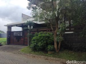 Penampakan Rumah yang Disebut Klinik Kecantikan Ria Beauty di Malang Penampakan Rumah yang Disebut Klinik Kecantikan Ria Beauty di Malang