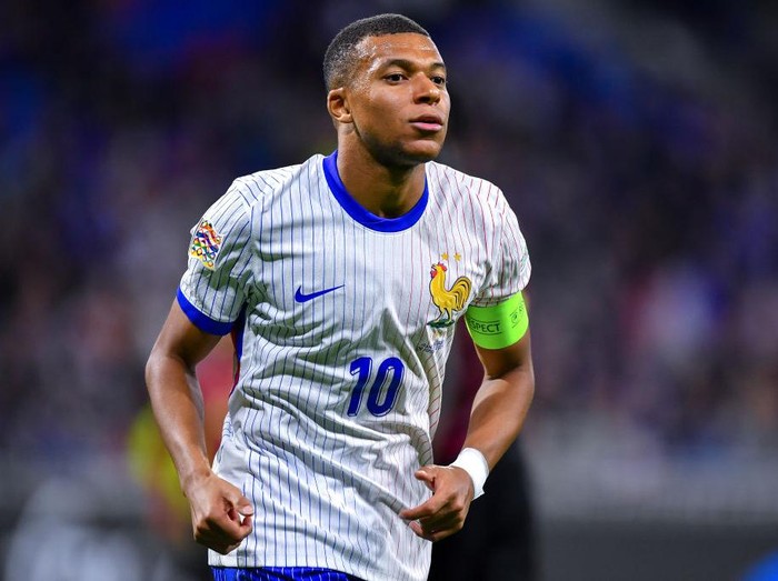 DECINES-CHARPIEU, FRANCE - SEPTEMBER 09: Kylian Mbappe of France looks on during the UEFA Nations League 2024/25 League A Group A2 match between France and Belgium at  on September 09, 2024 in Decines-Charpieu, France. (Photo by Franco Arland/Getty Images)