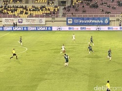 PSS Sleman Imbangi Persib Bandung 1-1 di Babak Pertama