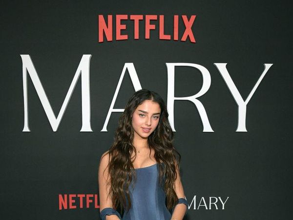 Foto: Aktris Israel Jadi Kontroversi Setelah Perankan Bunda Maria