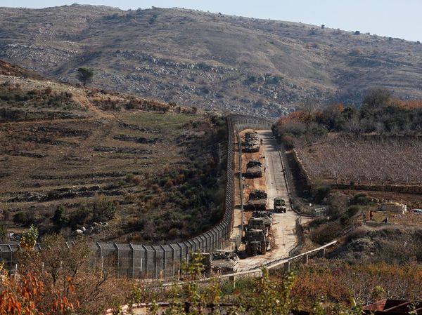 Penampakan Tank-tank Israel di Perbatasan Suriah