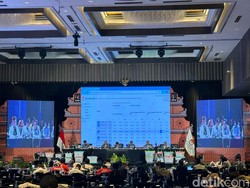 Baru 17 Kabupaten, Rekapitulasi Suara Pilgub Jatim Diskors