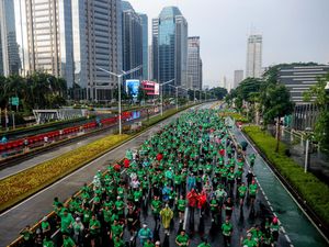 Semangat Ribuan Pelari Ikut Fun Run di Jakarta