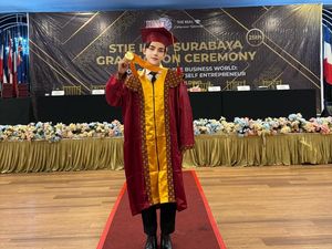 Perjuangan Ryans Rayel Selesaikan Kuliah, Mau Lanjut S2 Perjuangan Ryans Rayel Selesaikan Kuliah, Mau Lanjut S2
