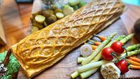Salmon En Croute hingga Dessert Istimewa Buat Natal di Hotel Berbintang
