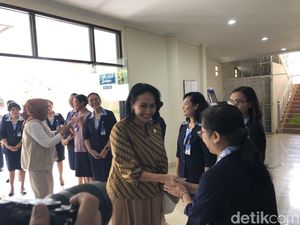 Wamen P2MI Dorong Nakes Fasih Bahasa Asing: Di Jerman Gaji Rp 47 Juta Wamen P2MI Dorong Nakes Fasih Bahasa Asing: Di Jerman Gaji Rp 47 Juta