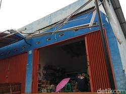 Hujan Disertai Lisus Terjang Keputran Klaten, Rumah dan Kios Rusak