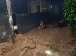 Kabupaten Semarang Dilanda Banjir: 72 Rumah Terdampak-2 Orang Sempat Hanyut