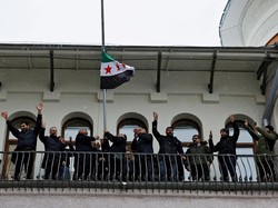 Video Ekspresi Bahagia Warga Suriah Iringi Runtuhnya Rezim Assad