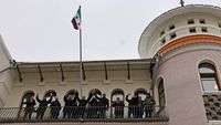 Bendera Oposisi Berkibar di Kedubes Suriah di Rusia