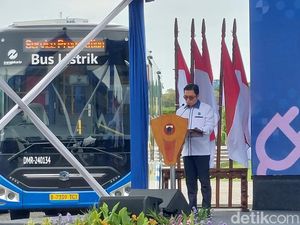 TransJakarta Resmi Tambah 200 Unit Bus Listrik