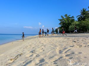 Eksotisme Pantai Kampa di Konkep yang Berpasir Putih Eksotisme Pantai Kampa di Konkep yang Berpasir Putih