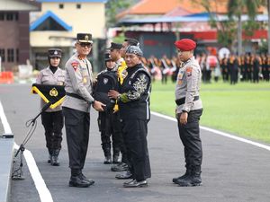 Polda Jatim Maksimalkan Lagi Polisi RW dan Satkamling Pasca-Pilkada Polda Jatim Maksimalkan Lagi Polisi RW dan Satkamling Pasca-Pilkada