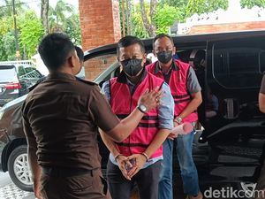 Eks Kepala BPN Kota Madiun Jadi Tersangka Korupsi Perumahan Rp 2,4 M Eks Kepala BPN Kota Madiun Jadi Tersangka Korupsi Perumahan Rp 2,4 M