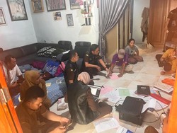 Kejari Geledah Rumah di Probolinggo Terkait Dugaan Korupsi Dana Hibah SMP