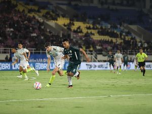 Duka Mendalam di Balik Kemenangan Persib Vs PSS Sleman Duka Mendalam di Balik Kemenangan Persib Vs PSS Sleman