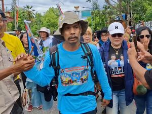 Cabup hingga Capres Jagoannya Menang, Pria Tulungagung Jalan Kaki ke IKN Cabup hingga Capres Jagoannya Menang, Pria Tulungagung Jalan Kaki ke IKN