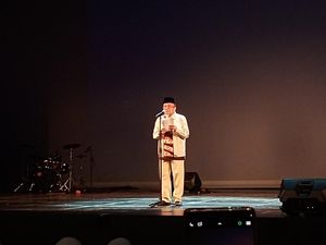 Momen Taufiq Ismail-Putu Wijaya Tampil dalam Pentas Karya Sastra & Literasi di TIM Momen Taufiq Ismail-Putu Wijaya Tampil dalam Pentas Karya Sastra & Literasi di TIM