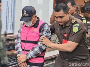 Jadi Tersangka Korupsi, Perbekel Dawan Kaler Diberhentikan Sementara Jadi Tersangka Korupsi, Perbekel Dawan Kaler Diberhentikan Sementara