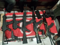 Viral Berpose Pakai AK-47 dan Bendera Bulan Bintang, Pria di Aceh Ditangkap