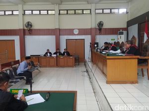 Eks Kades di OI Korupsi Dana Desa, Pakai untuk Pilkades dan Tempat Hiburan Eks Kades di OI Korupsi Dana Desa, Pakai untuk Pilkades dan Tempat Hiburan