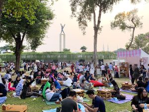 Wacana Buka 24 Jam, Ada Warga Malah Enggan ke Taman Malam Hari
