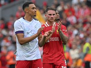 Mac Allister: Trent Penting di Liverpool, Semoga Tetap Bertahan