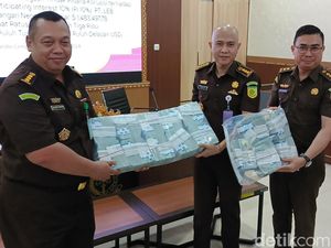 Kejati Lampung Sita Uang 1 Juta USD Terkait Dugaan Korupsi Dana Migas PT LEB