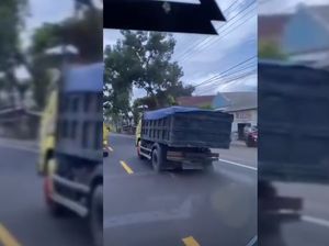 Video: Viral! Aksi Ugal-ugalan Sopir Truk di Lumajang, Ngaku Cuma Iseng