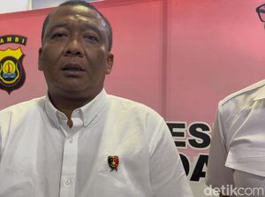 2 Tersangka Perusak Kotak Suara di Sungai Penuh Ajudan Calon Petahana! 2 Tersangka Perusak Kotak Suara di Sungai Penuh Ajudan Calon Petahana!