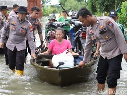 Sepak Terjang Polres Mojokerto Bantu Korban Banjir
