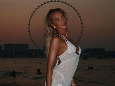 8 Potret Cantik Pacar Baru Marcus Rashford yang Dibombardir Fans MU