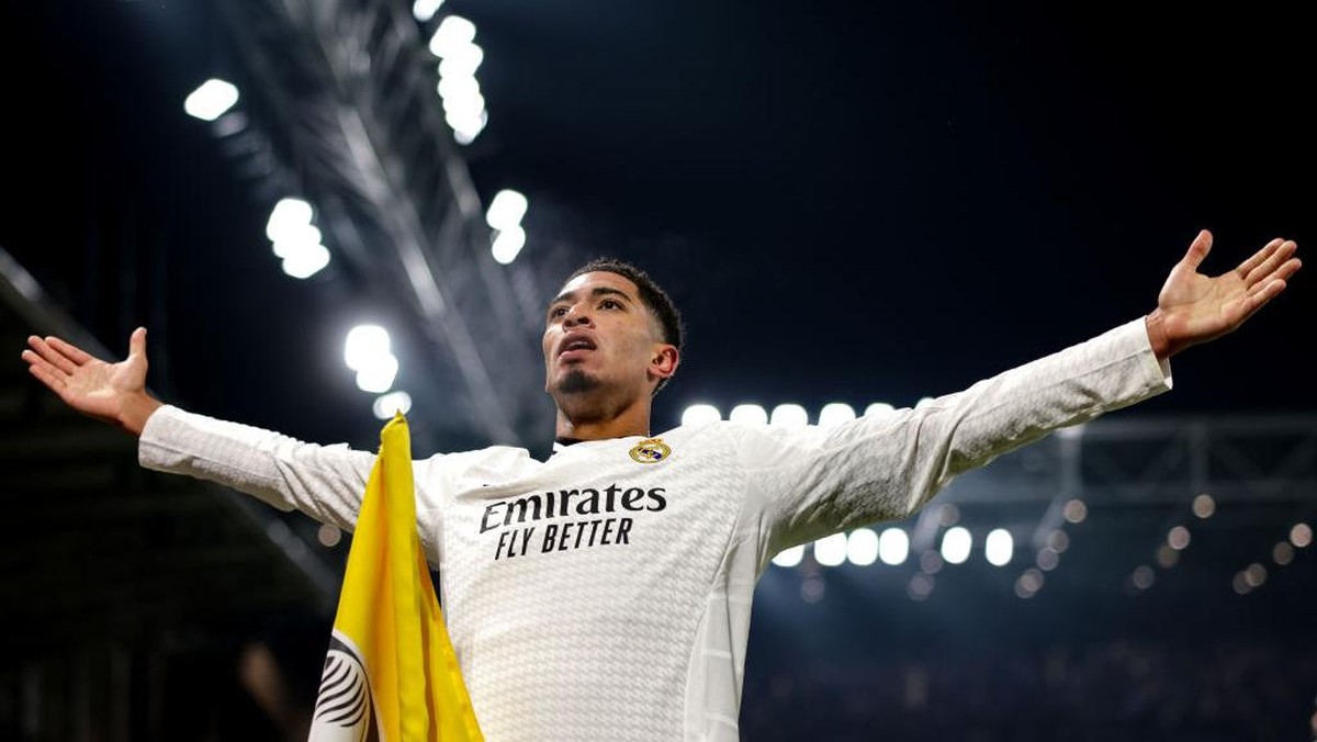 Jude Bellingham tancap gas lagi untuk Real Madrid. (Foto: Jonathan Moscrop/Getty Images)