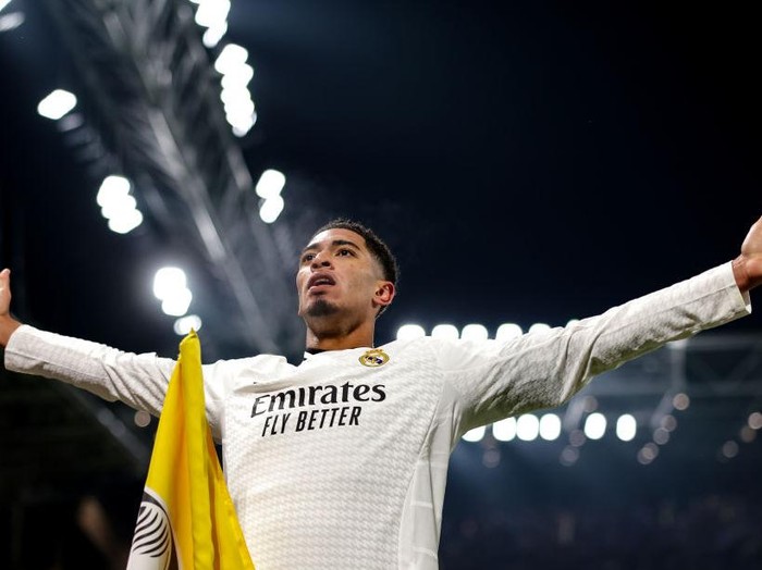 BERGAMO, ITALY - DECEMBER 10: Jude Bellingham of Real Madrid celebrates after scoring to give the side a 3-1 lead during the UEFA Champions League 2024/25 League Phase MD6 match between Atalanta BC and Real Madrid C.F. at Stadio di Bergamo on December 10, 2024 in Bergamo, Italy. (Photo by Jonathan Moscrop/Getty Images)