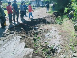 Tanggul Sungai di Kupang Klaten Longsor 20 Meter Ancam Permukiman Tanggul Sungai di Kupang Klaten Longsor 20 Meter Ancam Permukiman