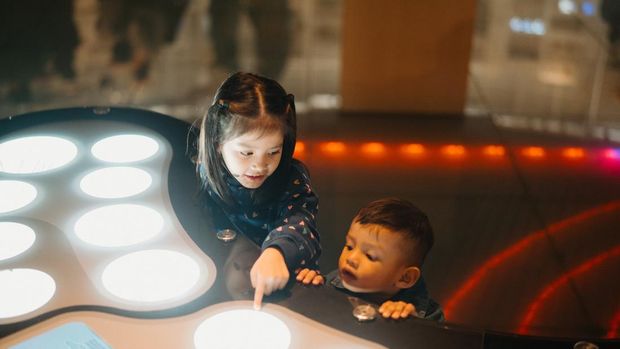 Kunjungan peserta Bebelac Tummyversity ke National Museum of Nature and Science Tokyo