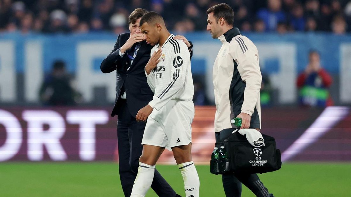 Kylian Mbappe cedera di laga Atalanta vs Real Madrid (Foto: REUTERS/Claudia Greco)