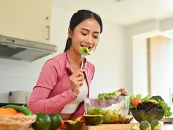 7 Cara Dorong Energi Tanpa Perlu Minum Kopi atau Makan Manis
