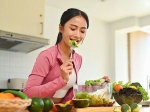 7 Cara Dorong Energi Tanpa Perlu Minum Kopi atau Makan Manis 7 Cara Dorong Energi Tanpa Perlu Minum Kopi atau Makan Manis