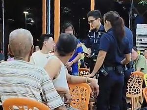 Turis China Kecewa Makanan di Malaysia hingga Pembeli Paksa Beli Banh Mi Turis China Kecewa Makanan di Malaysia hingga Pembeli Paksa Beli Banh Mi