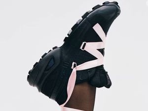 6 Brand yang Rilis Sneakers Sporty Tapi Feminim, Diprediksi Tren di 2025