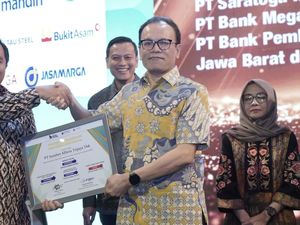 Konsisten Jalankan ESG, Alfamart Raih Indeks Integritas Bisnis Lestari 2024 Konsisten Jalankan ESG, Alfamart Raih Indeks Integritas Bisnis Lestari 2024