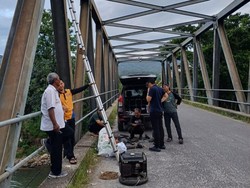 Ancang-ancang Hadapi Banjir Bandang, BPBD OKU Pasang Pengukur Debit Sungai
